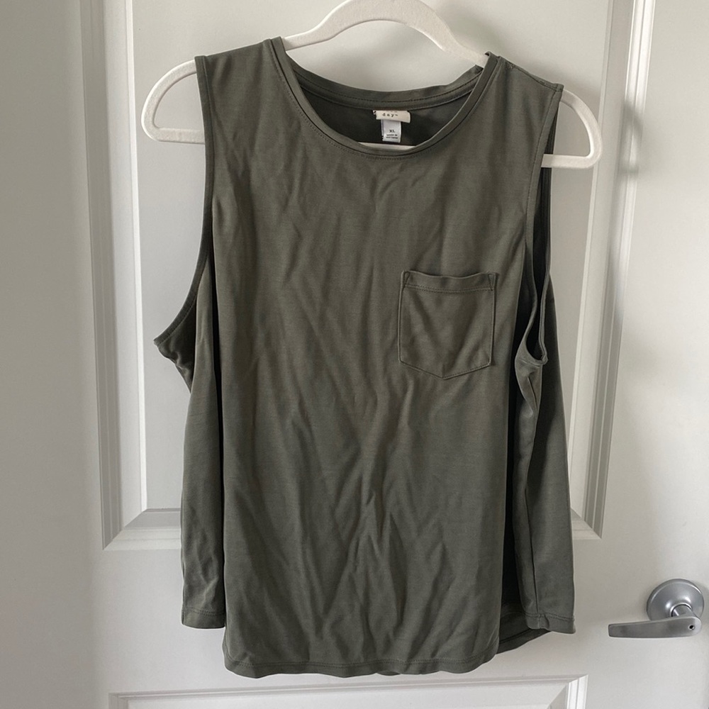 A New Day Pocket Tank